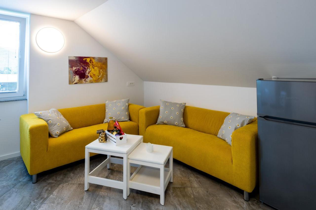 Aparthouse Jana Breg Zirovnica 外观 照片